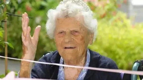 抗老高手 Ethel Caterham